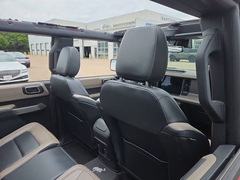 Used 2021 Ford Bronco Wildtrak AWD/4WD image 10