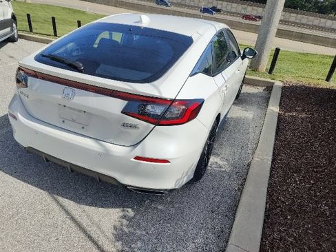 Used 2023 Honda Civic Sport Touring image 13