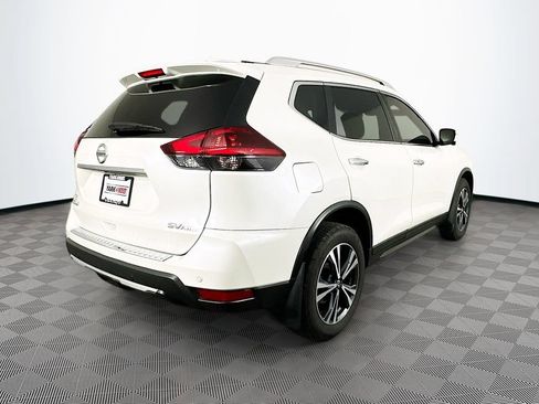 Used 2020 Nissan Rogue SV w/ Premium Package AWD/4WD image 10