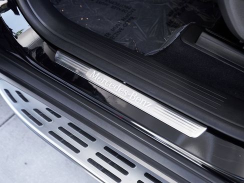 Used 2025 Mercedes-Benz GLS 580 4MATIC image 20