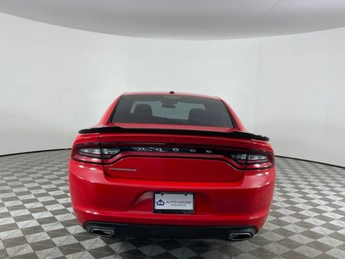 Used 2022 Dodge Charger SXT RWD image 6