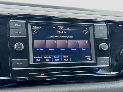 Used 2024 Volkswagen Taos S image 11