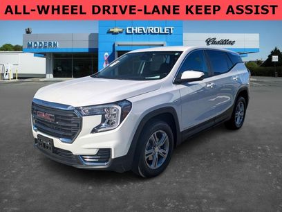 Used 2024 GMC Terrain SLE