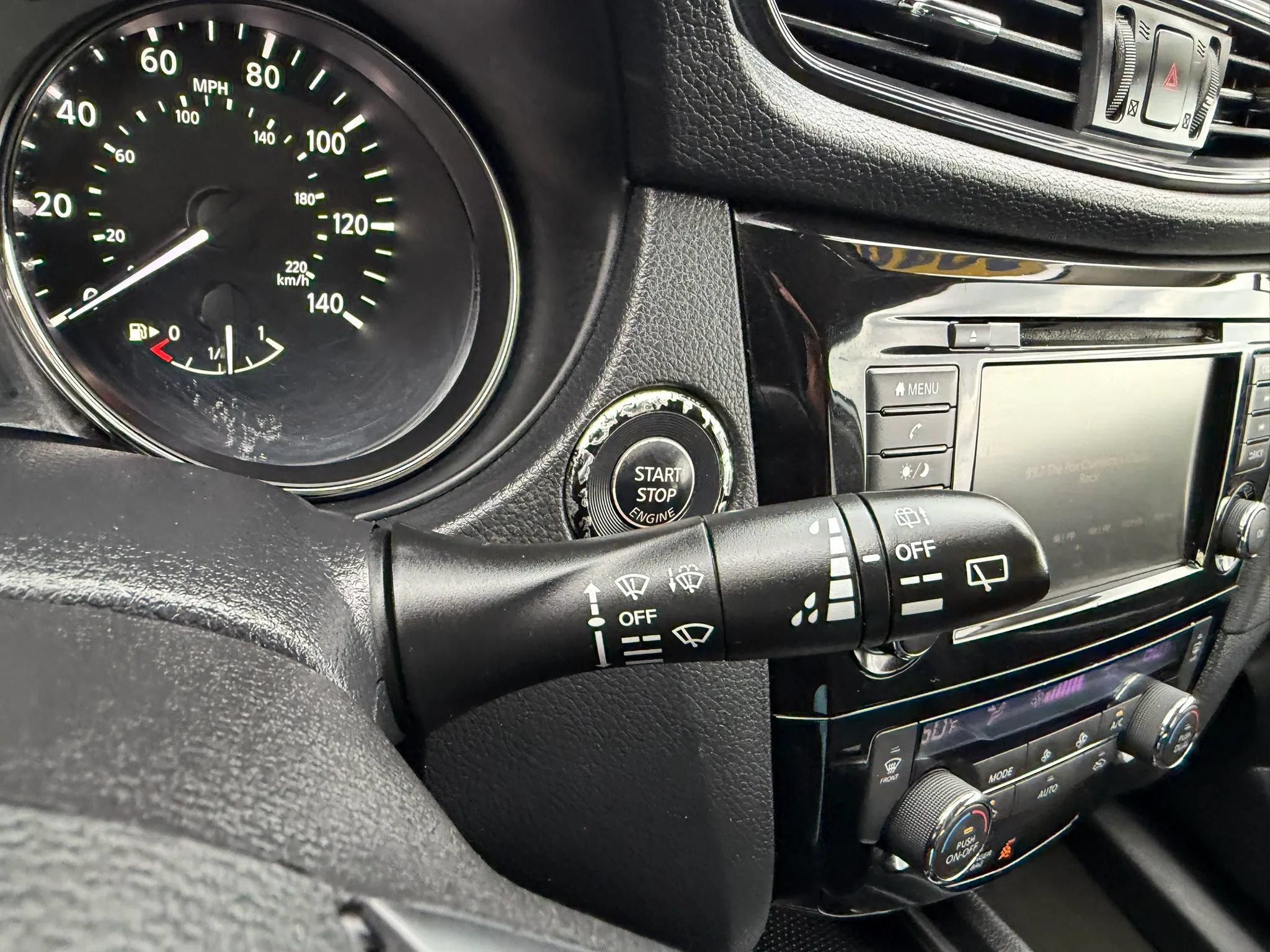 Used 2019 Nissan Rogue SV FWD image 17