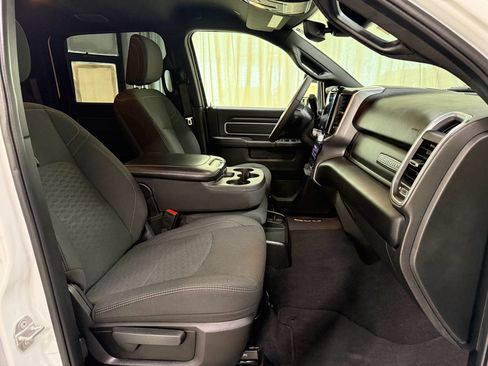 Used 2025 RAM 2500 Big Horn AWD/4WD image 23