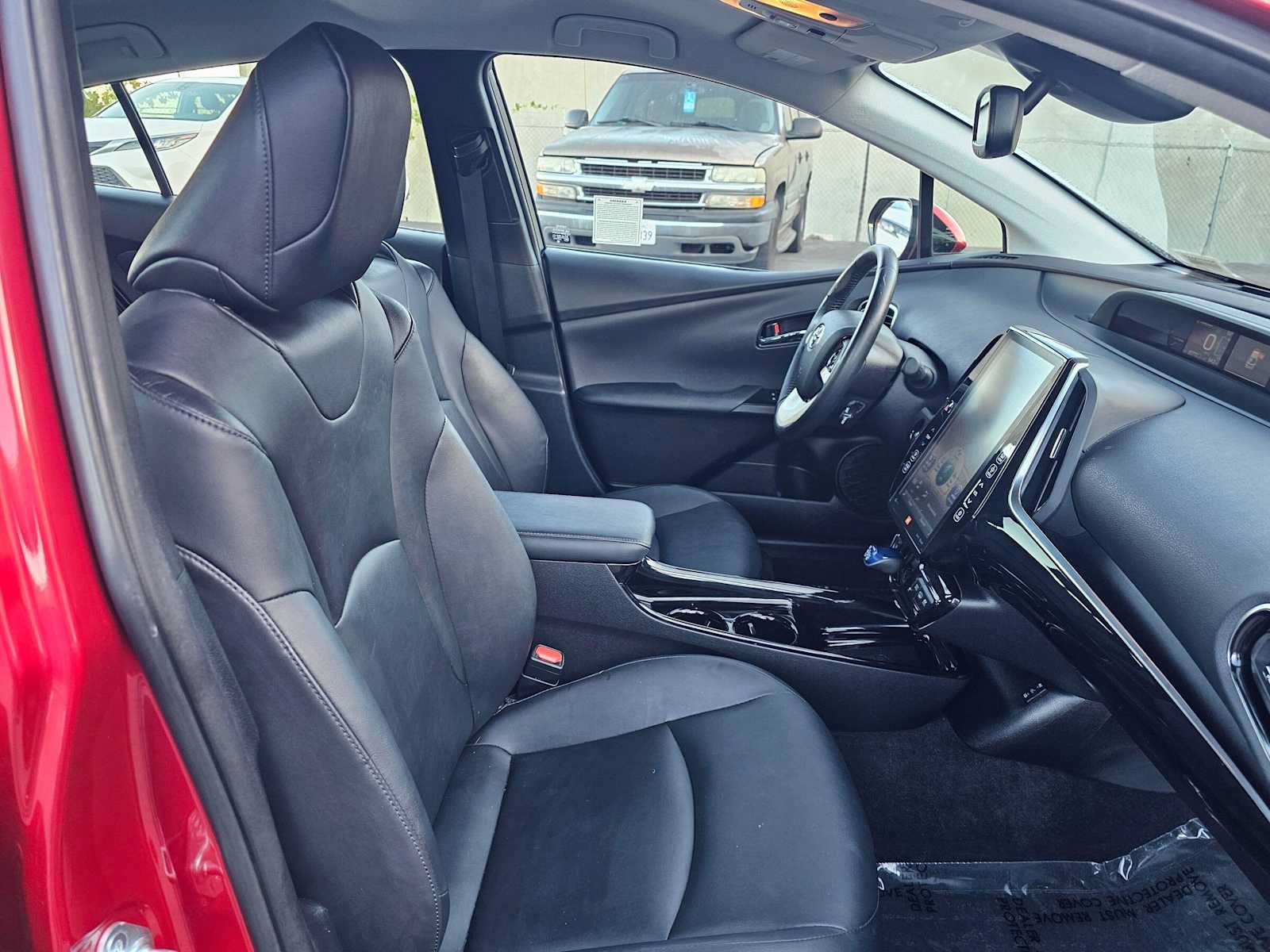Used 2017 Toyota Prius Prime Advanced FWD image 10
