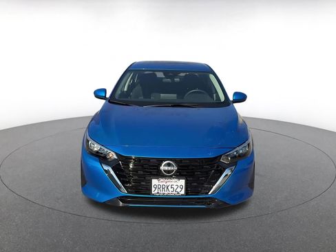 Used 2025 Nissan Sentra SV image 4