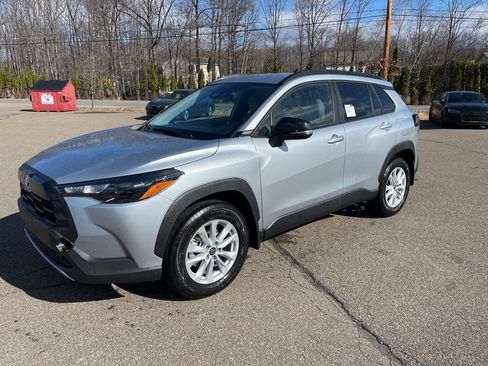 Certified 2026 Toyota Corolla Cross LE image 2