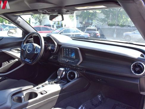 Used 2018 Chevrolet Camaro LT image 19