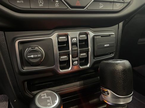 Certified 2021 Jeep Wrangler Unlimited Sport image 12