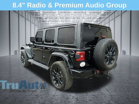 Used 2020 Jeep Wrangler Unlimited Sahara AWD/4WD image 5