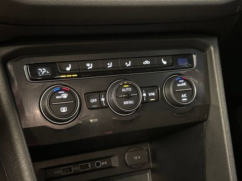 Used 2019 Volkswagen Tiguan SE AWD/4WD image 15