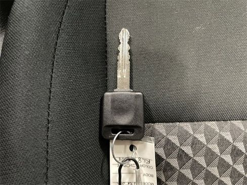 Used 2024 Nissan Versa S w/ Trunk Package image 27