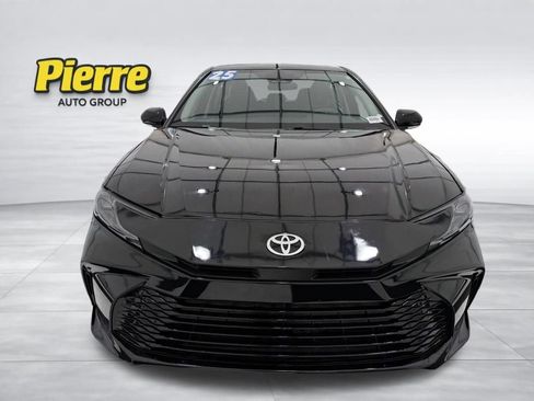 Used 2025 Toyota Camry LE FWD image 8
