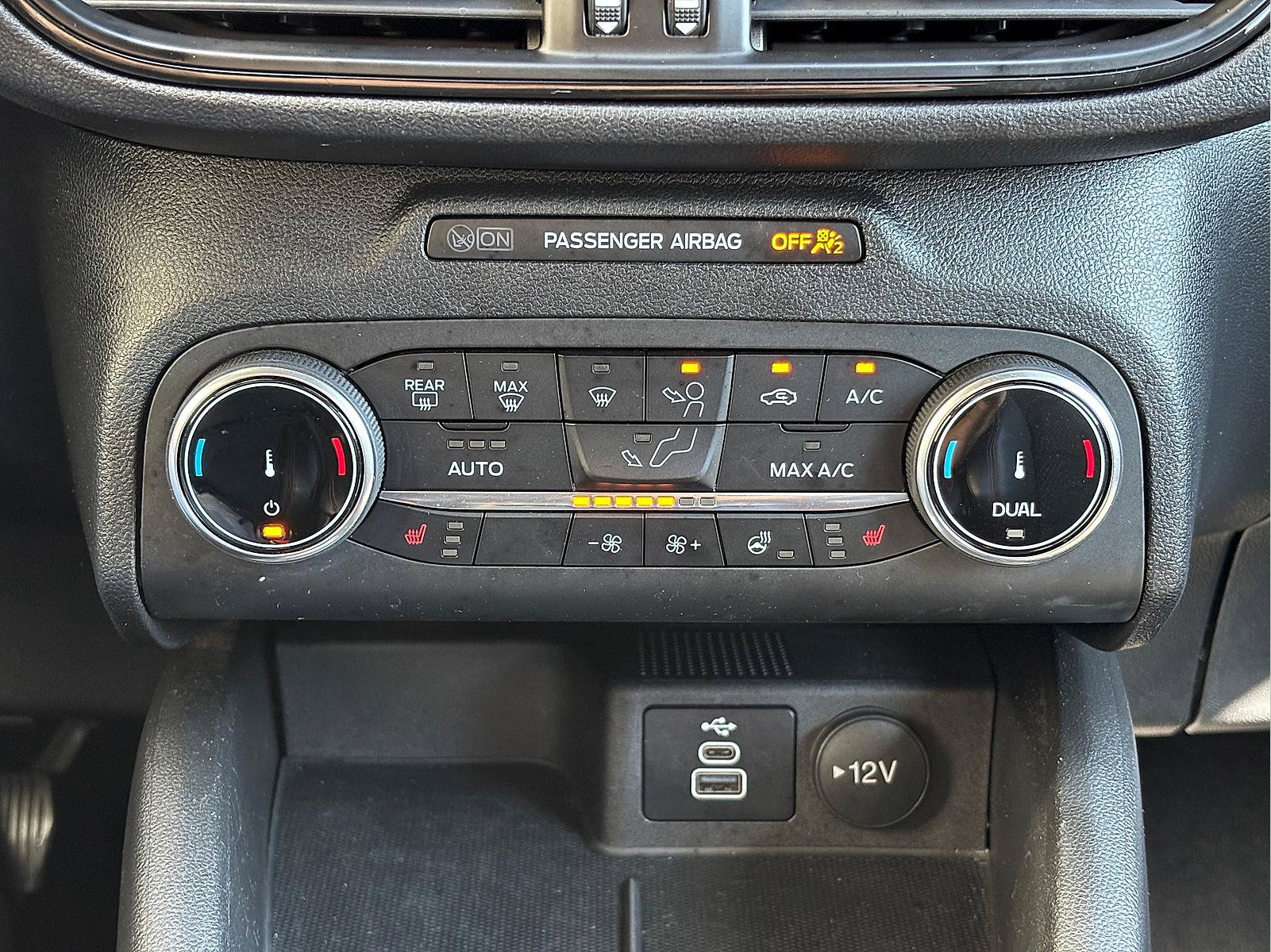 Used 2025 Ford Escape ST-Line Select AWD/4WD image 25