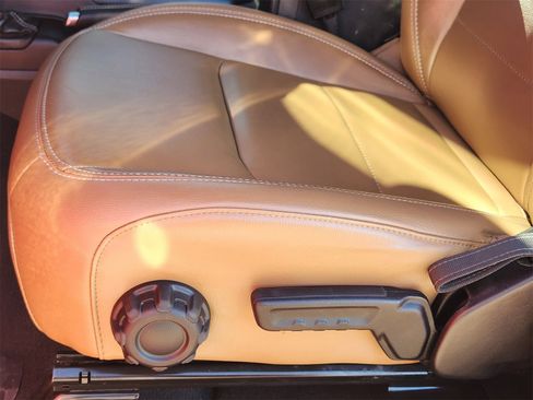 Used 2023 Jeep Gladiator Overland w/ Popular Equipment Package image 31