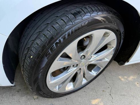 Used 2017 Chevrolet Malibu Premier w/ Driver Confidence Package image 20