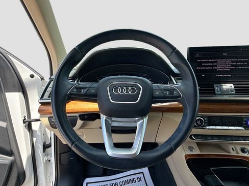 Used 2023 Audi Q5 2.0T Premium w/ Convenience Package AWD/4WD image 39