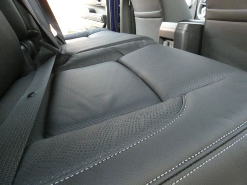 Used 2025 Toyota Tacoma TRD Off-Road w/ TRD Off Road Upgrade Package image 39