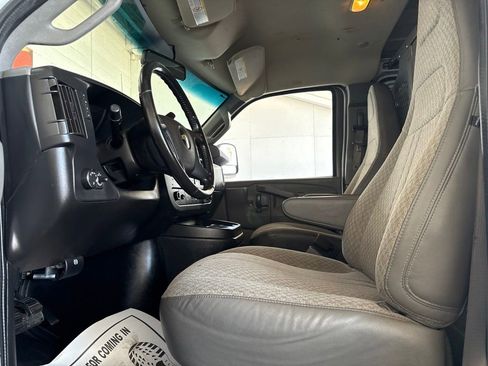 Used 2021 Chevrolet Express 2500 Extended w/ Driver Convenience Package RWD image 10