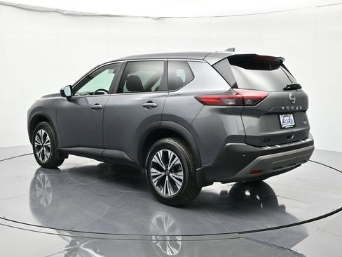 Used 2023 Nissan Rogue SV image 7