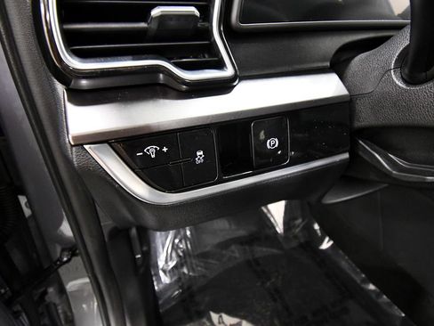 Certified 2023 Kia Sportage EX AWD/4WD image 19