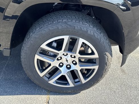 Used 2023 Chevrolet Colorado Z71 w/ Z71 Convenience Package 2 image 12