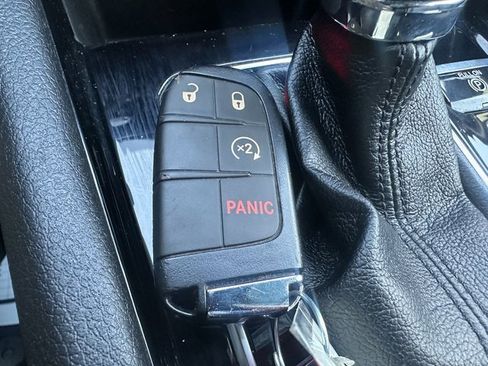 Used 2024 Jeep Compass Limited image 38