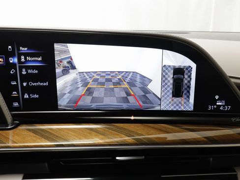 Used 2024 Cadillac Escalade Sport Platinum w/ LPO, ONYX Package image 12