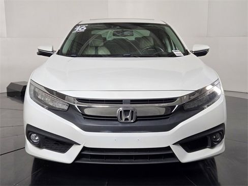 Used 2016 Honda Civic Touring image 8