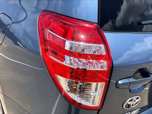 Used 2011 Toyota RAV4 2WD w/ Base L4 Extra Value Pkg image 25