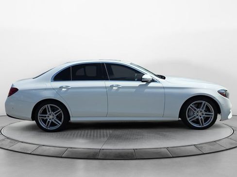 Used 2017 Mercedes-Benz E 300 4MATIC image 6