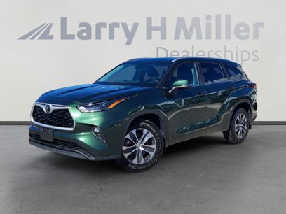Used 2024 Toyota Highlander XLE