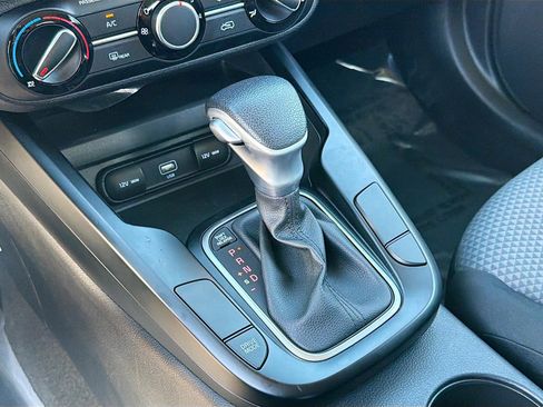 Used 2021 Kia Soul LX image 26