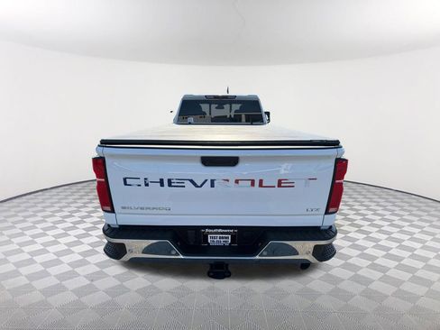 Used 2024 Chevrolet Silverado 3500 LTZ w/ LTZ Convenience Package AWD/4WD image 6