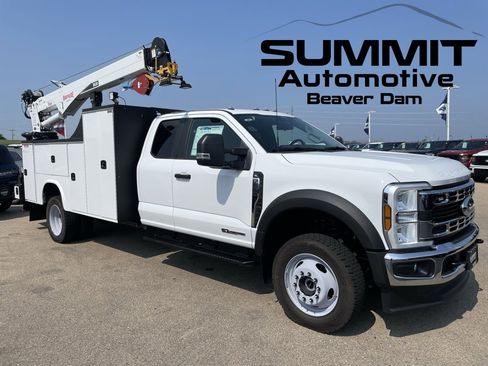 New 2025 Ford F550 4x4 SuperCab Super Duty image 1