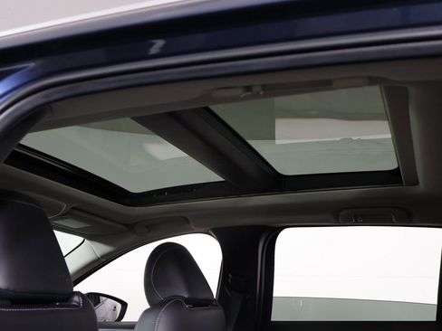 Used 2025 MAZDA CX-50 AWD 2.5 S w/ Premium Package image 17