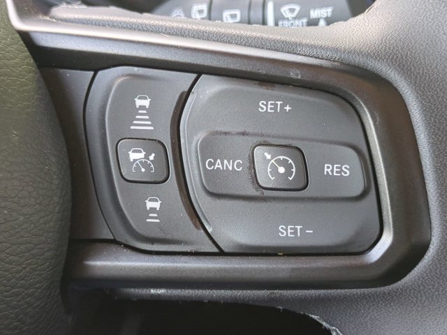 Used 2025 Jeep Wrangler Unlimited Sport AWD/4WD image 24