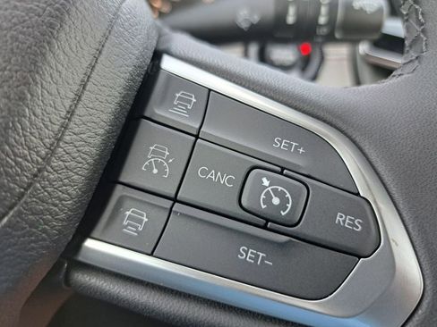 New 2026 Jeep Compass Limited image 14