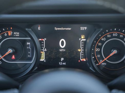 New 2025 Jeep Gladiator Sport w/ Premium Package image 40