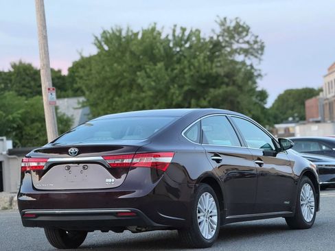 Used 2013 Toyota Avalon XLE Premium FWD image 4