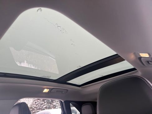 Used 2022 Ford Escape Titanium w/ Class II Trailer Tow Package image 21