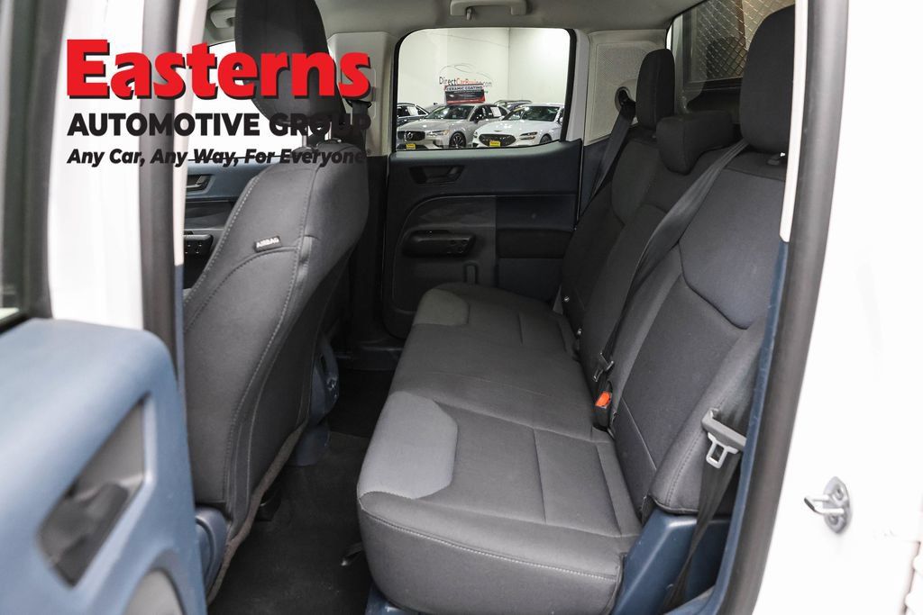 Used 2024 Nissan Armada SL w/ Captain's Chairs Package AWD/4WD image 54