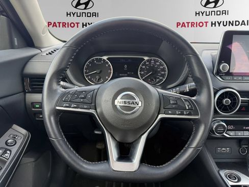 Used 2021 Nissan Sentra SV FWD image 11