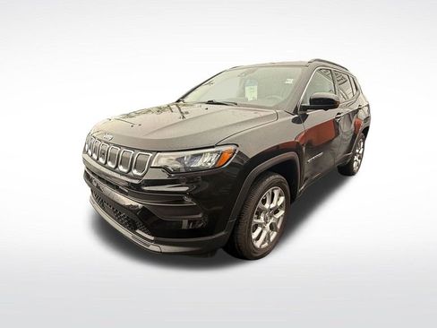 Used 2022 Jeep Compass Latitude AWD/4WD image 5