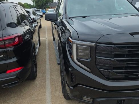 Used 2025 GMC Sierra 1500 Elevation RWD image 1