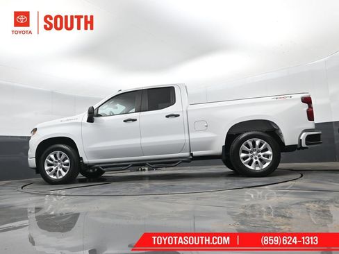Used 2022 Chevrolet Silverado 1500 Custom AWD/4WD image 40