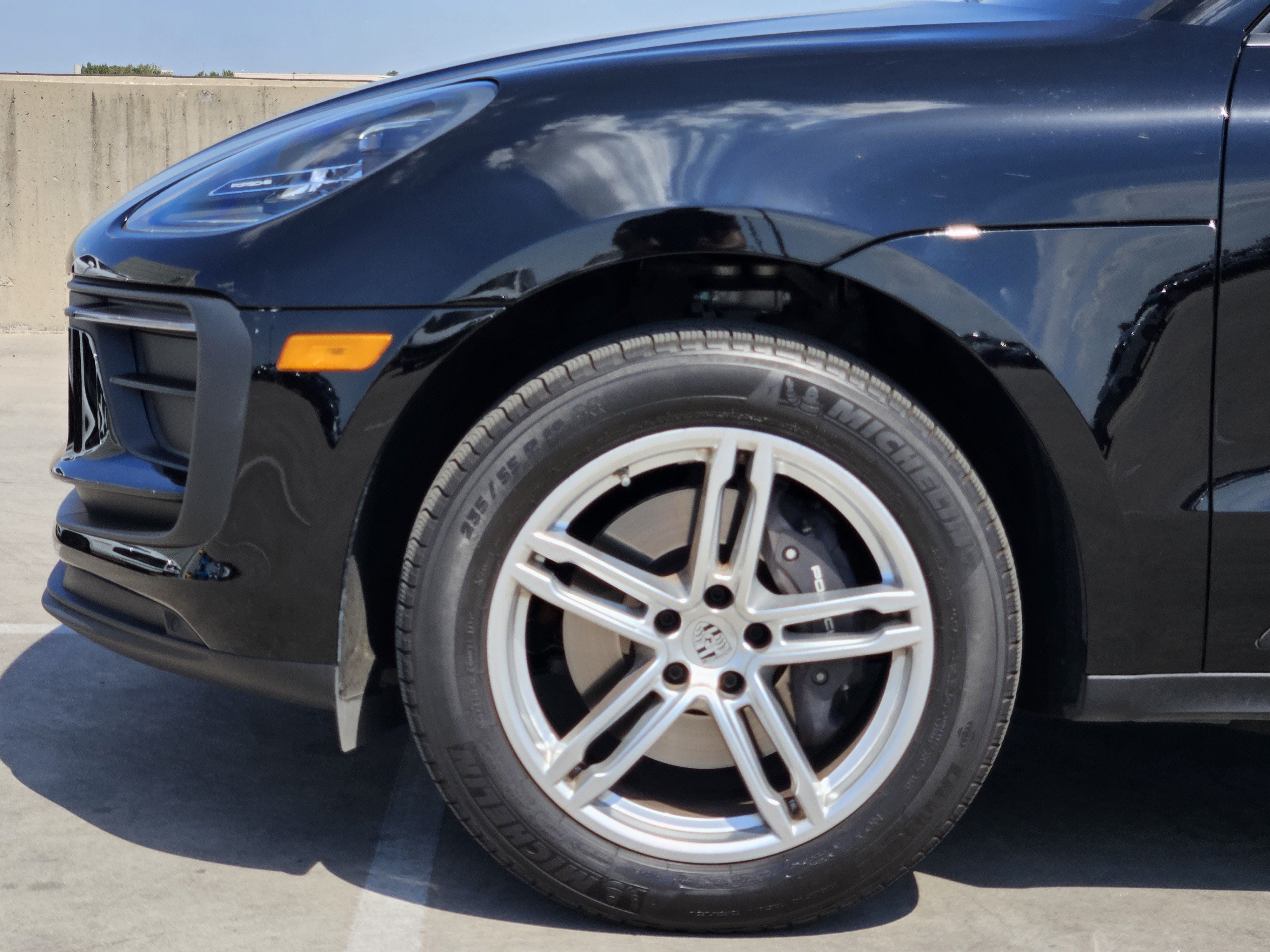 Certified 2026 Porsche Macan AWD/4WD image 13