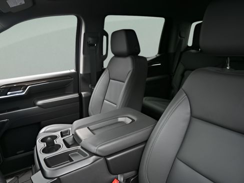 Used 2025 Chevrolet Silverado 1500 LT w/ Safety Package AWD/4WD image 44