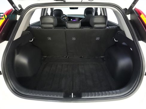 Used 2023 Kia Niro Wave FWD image 8